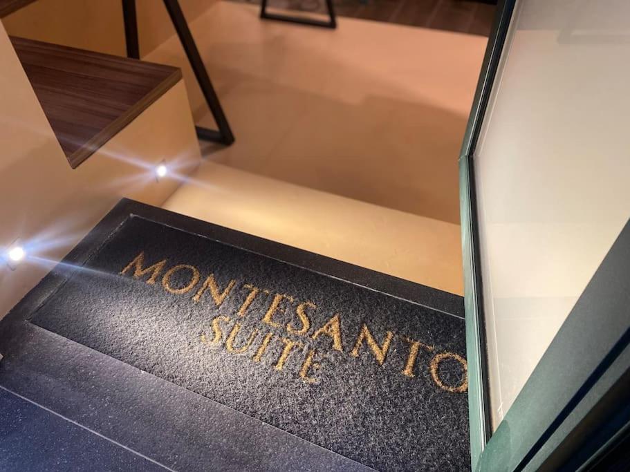 Montesantogroup Suite House Nel Centro Di Napoli Dış mekan fotoğraf