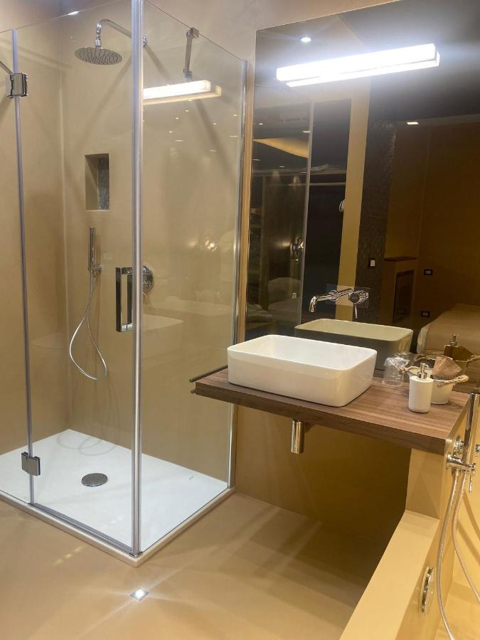Montesantogroup Suite House Nel Centro Di Napoli Dış mekan fotoğraf